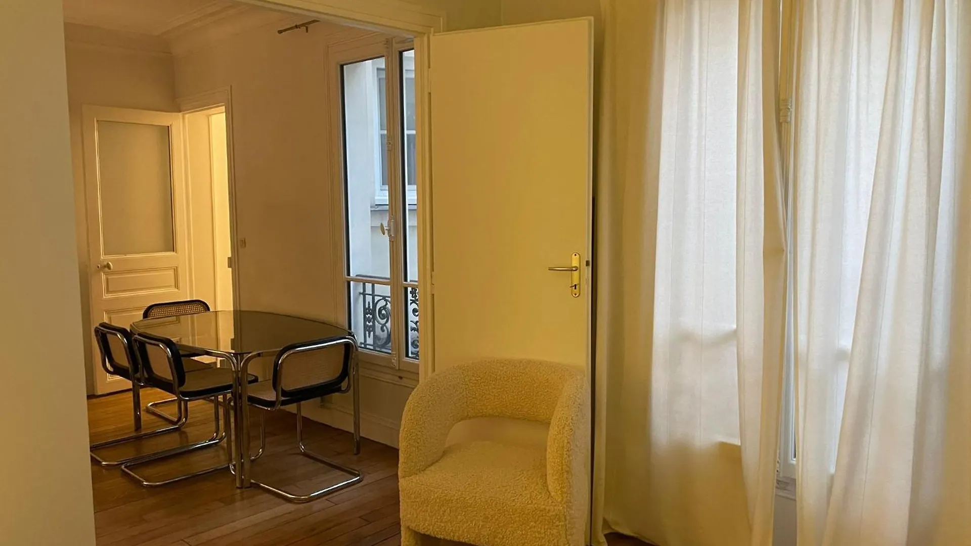 Charming Appartment Marais Paris