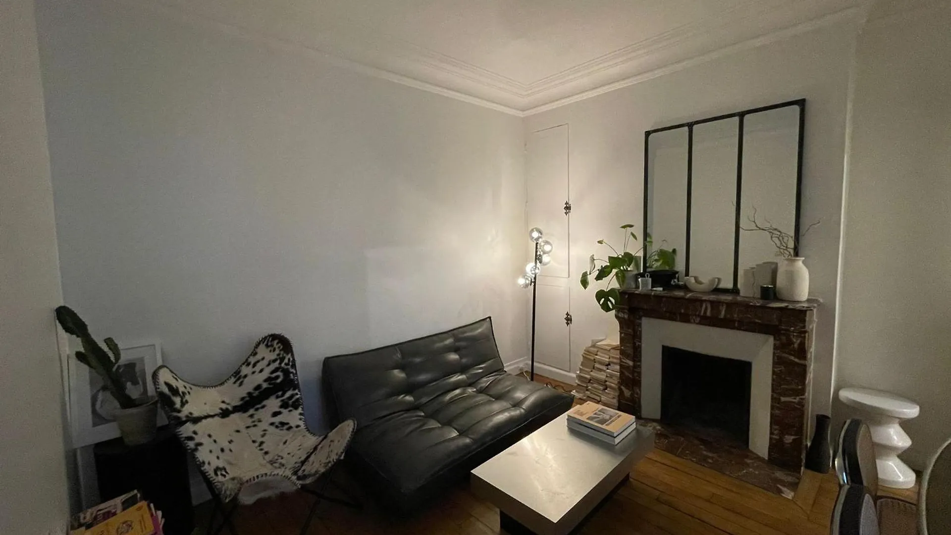 Apartment Charming Appartment Marais Paris France